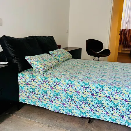 3 In Navigli Center Close To The Metro With Parking Милан
