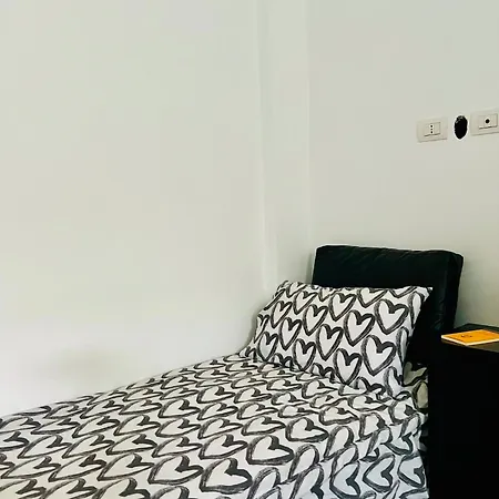 3 In Navigli Center Close To The Metro With Parking Апартаменты *