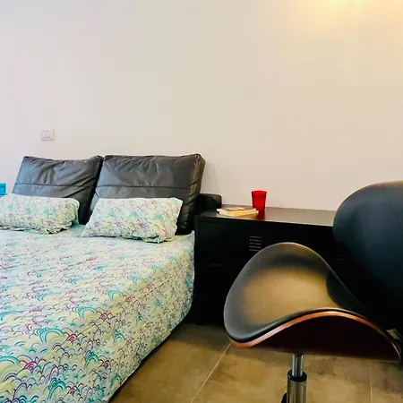 3 In Navigli Center Close To The Metro With Parking * Милан