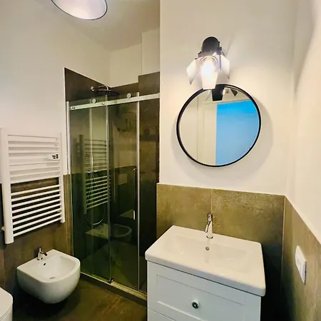 3 In Navigli Center Close To The Metro With Parking Апартаменты Милан
