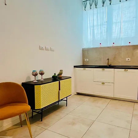 3 In Navigli Center Close To The Metro With Parking Апартаменты